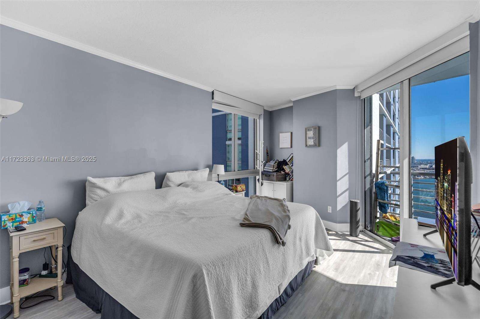 One Miami West at 325 Biscayne Blvd, Miami, FL 33131 - For Sale photo 20