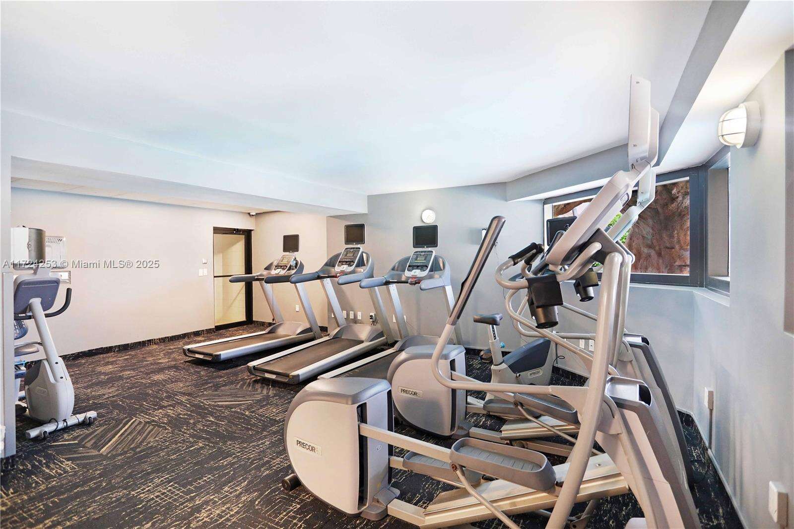 The Alexander at 5225 Collins Ave, Miami Beach, FL 33140 - For Sale photo 53