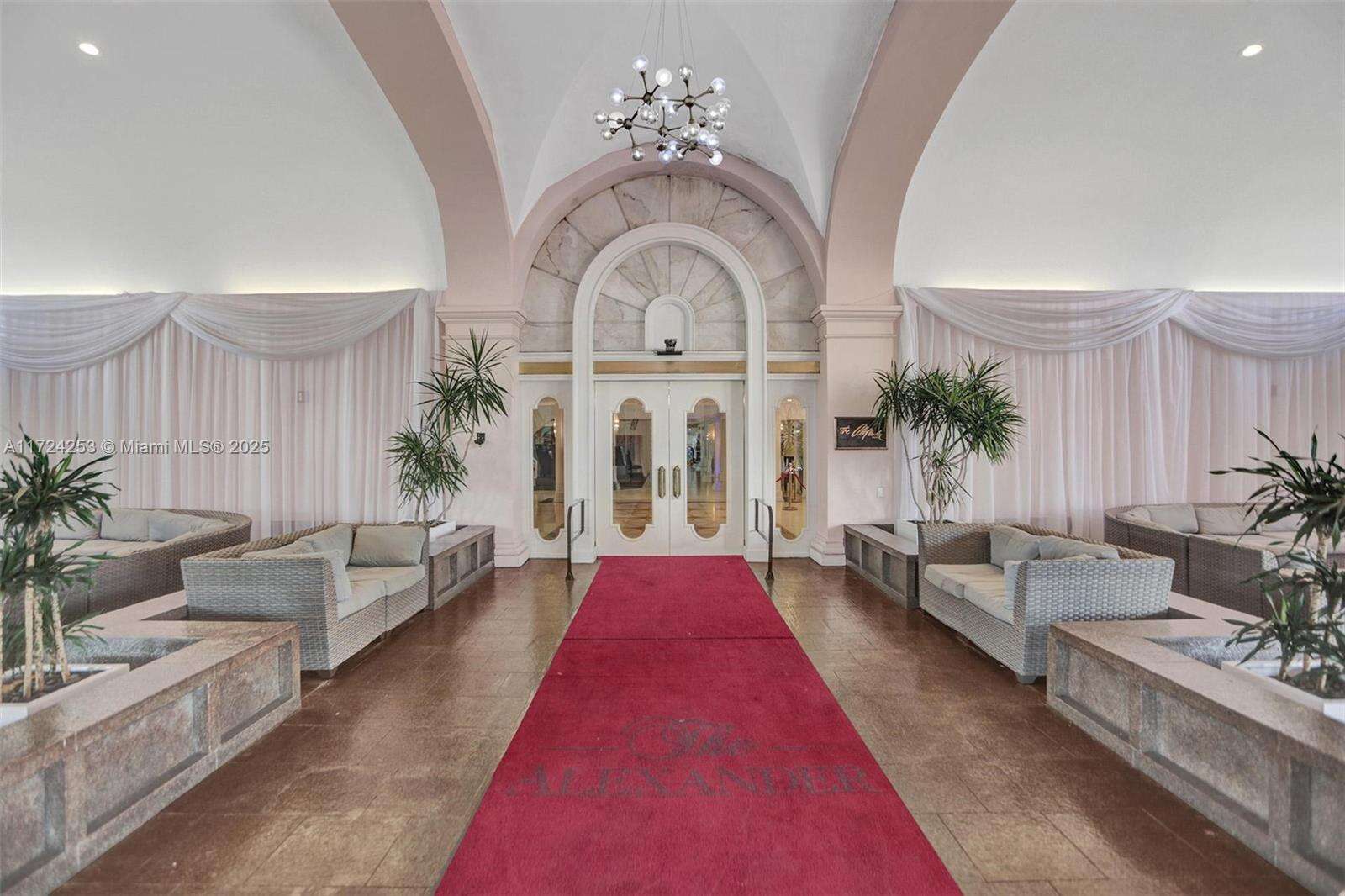 The Alexander at 5225 Collins Ave, Miami Beach, FL 33140 - For Sale photo 58