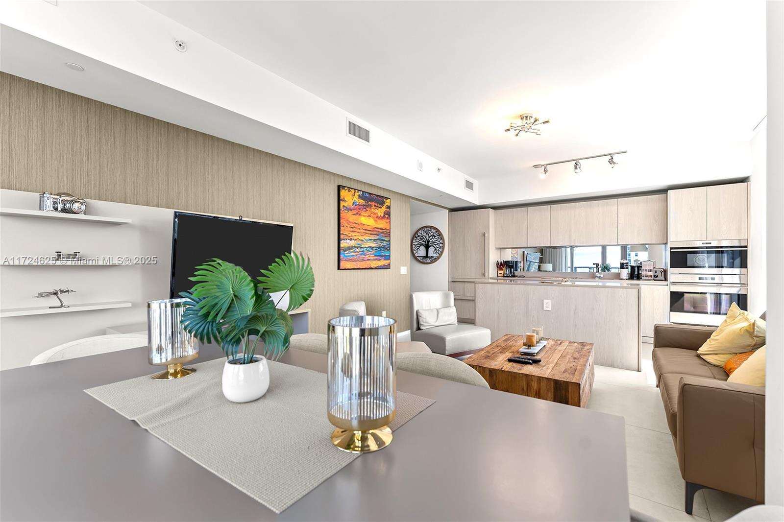 Hyde Resort at 4111 Ocean Dr, Hollywood, FL 33019 - For Sale photo 16