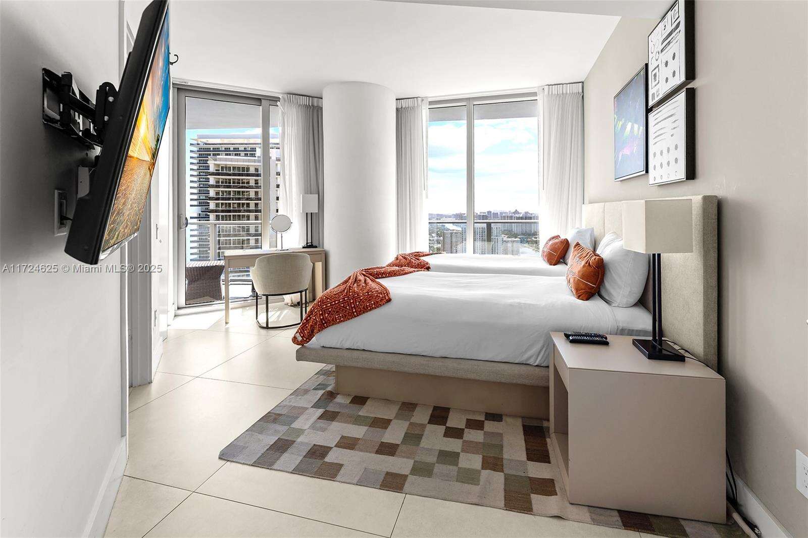 Hyde Resort at 4111 Ocean Dr, Hollywood, FL 33019 - For Sale photo 21