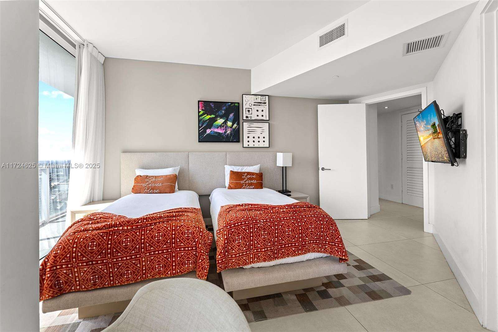 Hyde Resort at 4111 Ocean Dr, Hollywood, FL 33019 - For Sale photo 24