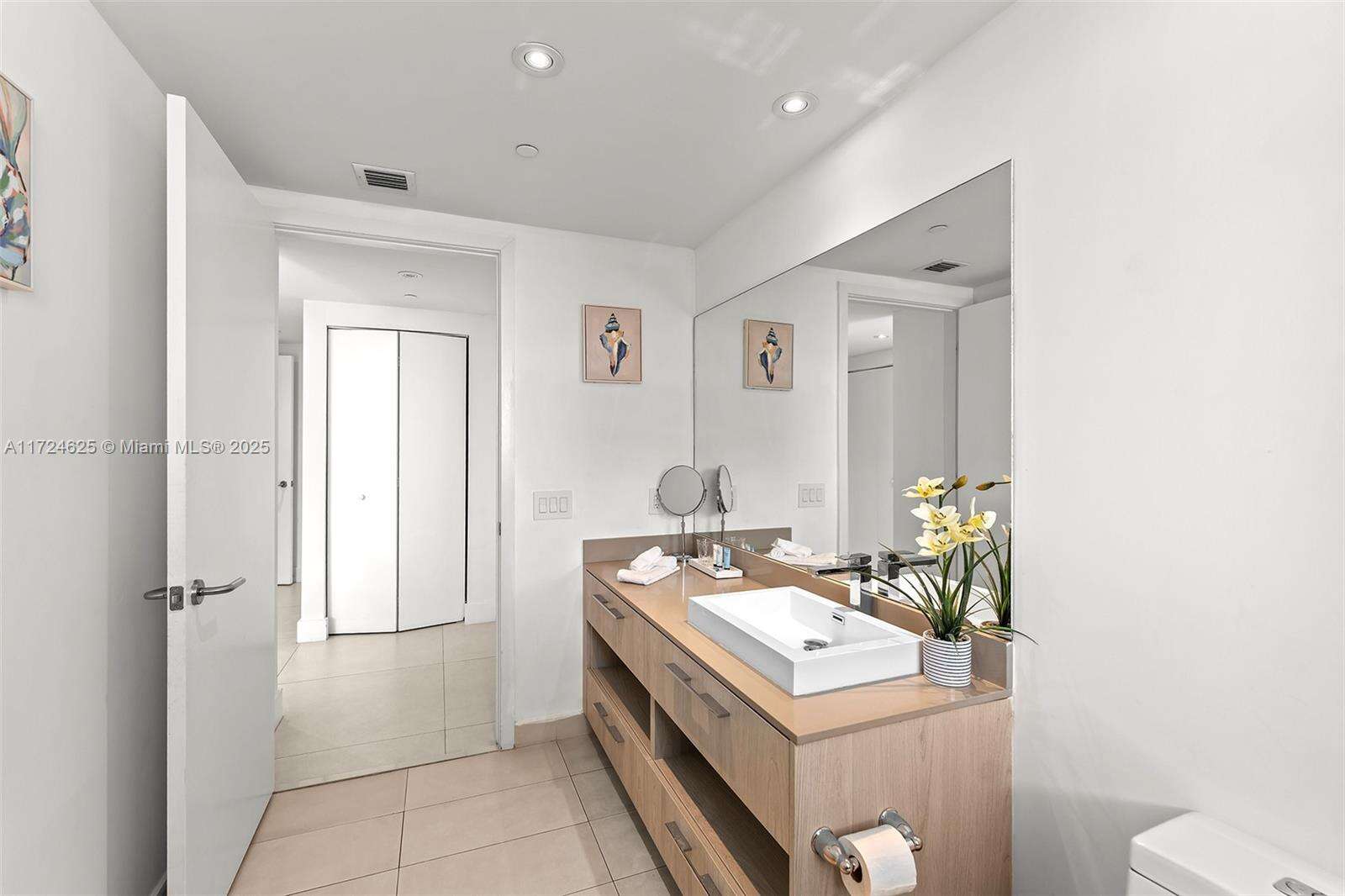 Hyde Resort at 4111 Ocean Dr, Hollywood, FL 33019 - For Sale photo 25