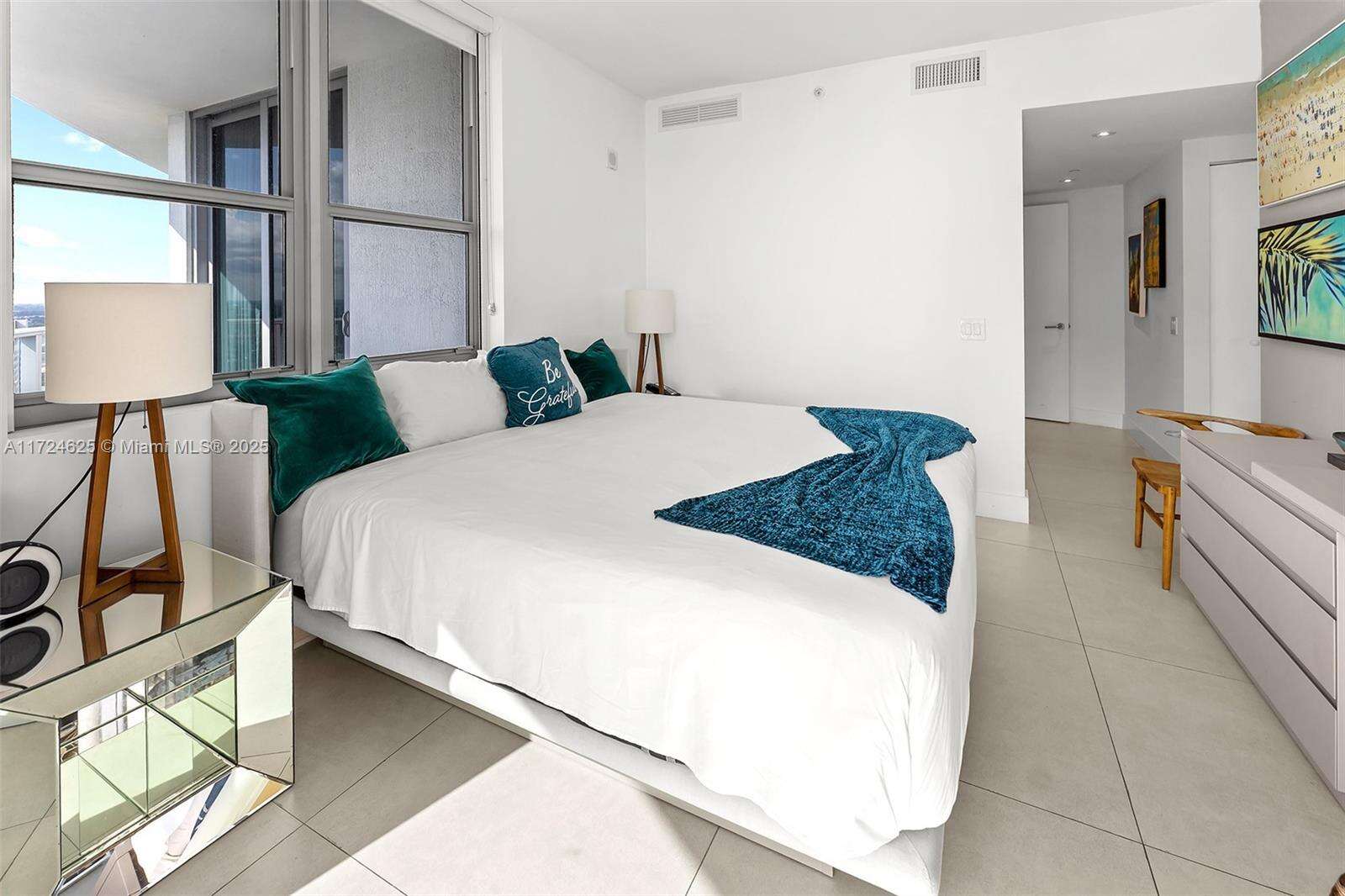 Hyde Resort at 4111 Ocean Dr, Hollywood, FL 33019 - For Sale photo 29