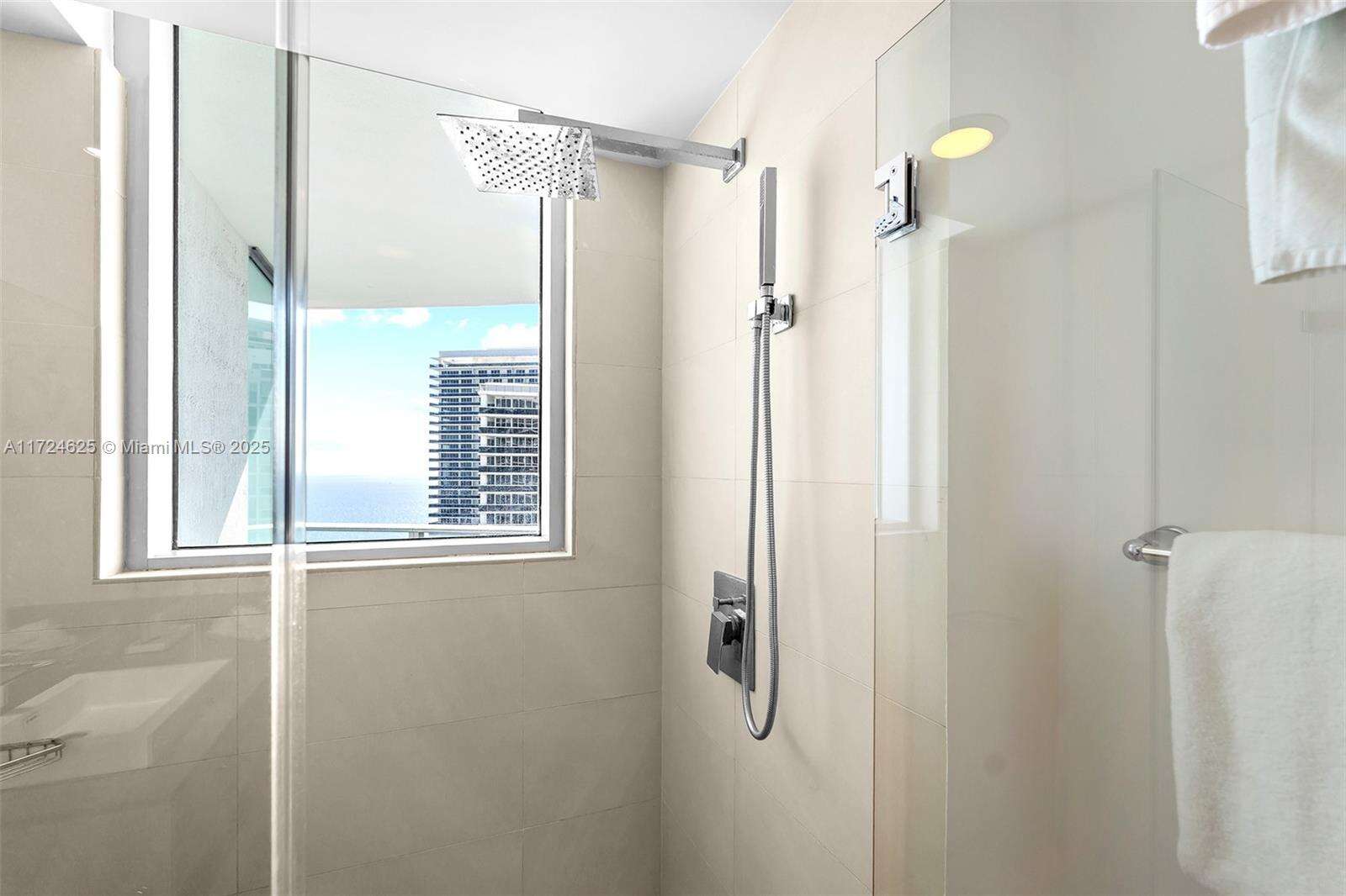 Hyde Resort at 4111 Ocean Dr, Hollywood, FL 33019 - For Sale photo 33