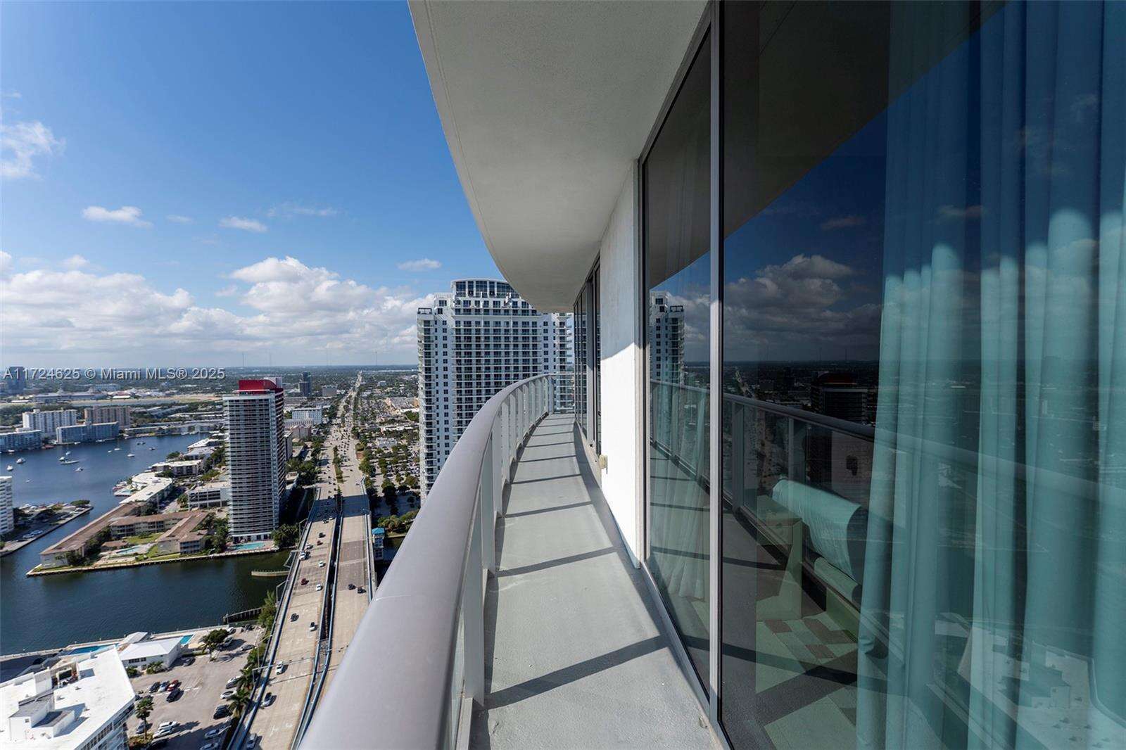 Hyde Resort at 4111 Ocean Dr, Hollywood, FL 33019 - For Sale photo 34