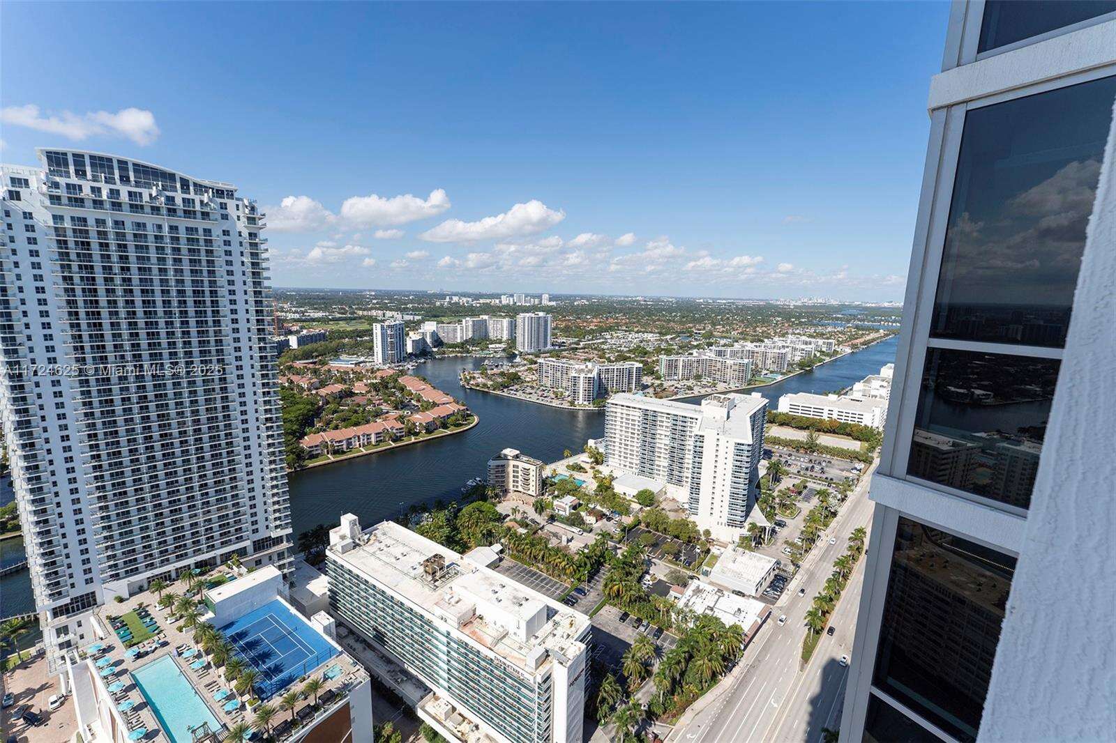 Hyde Resort at 4111 Ocean Dr, Hollywood, FL 33019 - For Sale photo 42
