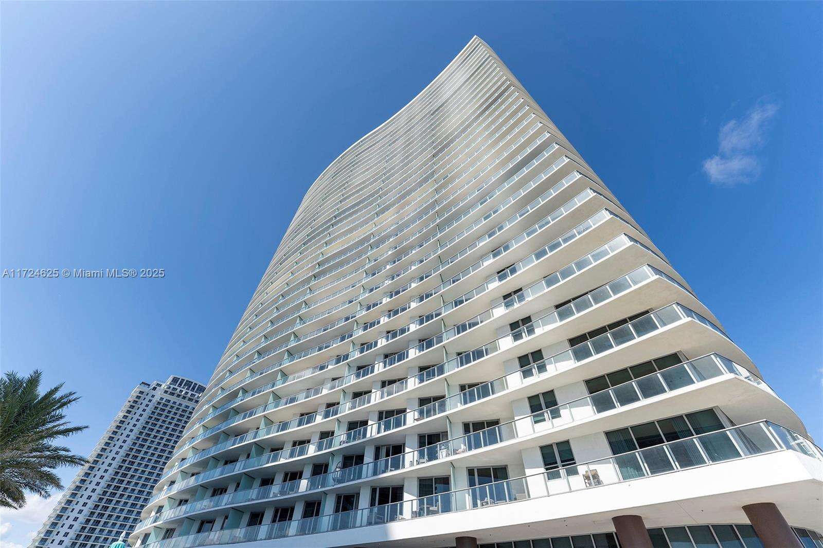 Hyde Resort at 4111 Ocean Dr, Hollywood, FL 33019 - For Sale photo 47