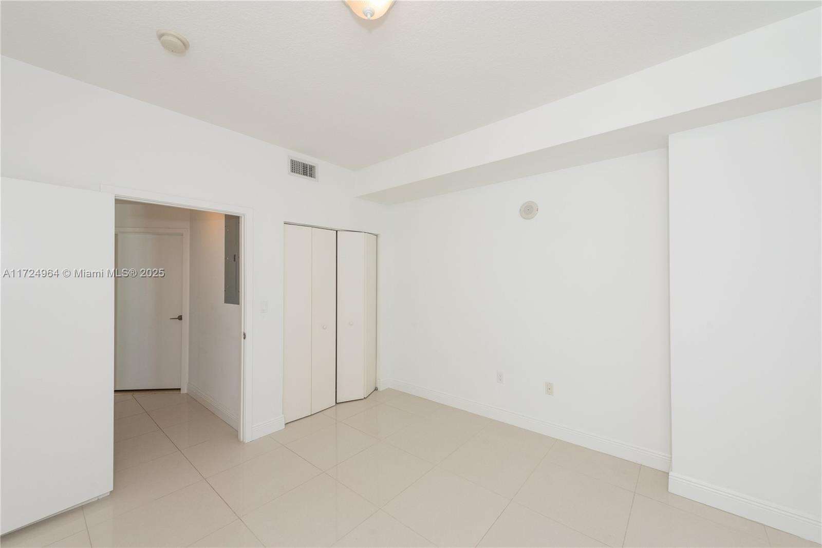 Axis On Brickell at 79 12th St, Miami, FL 33130 - For Sale photo 16