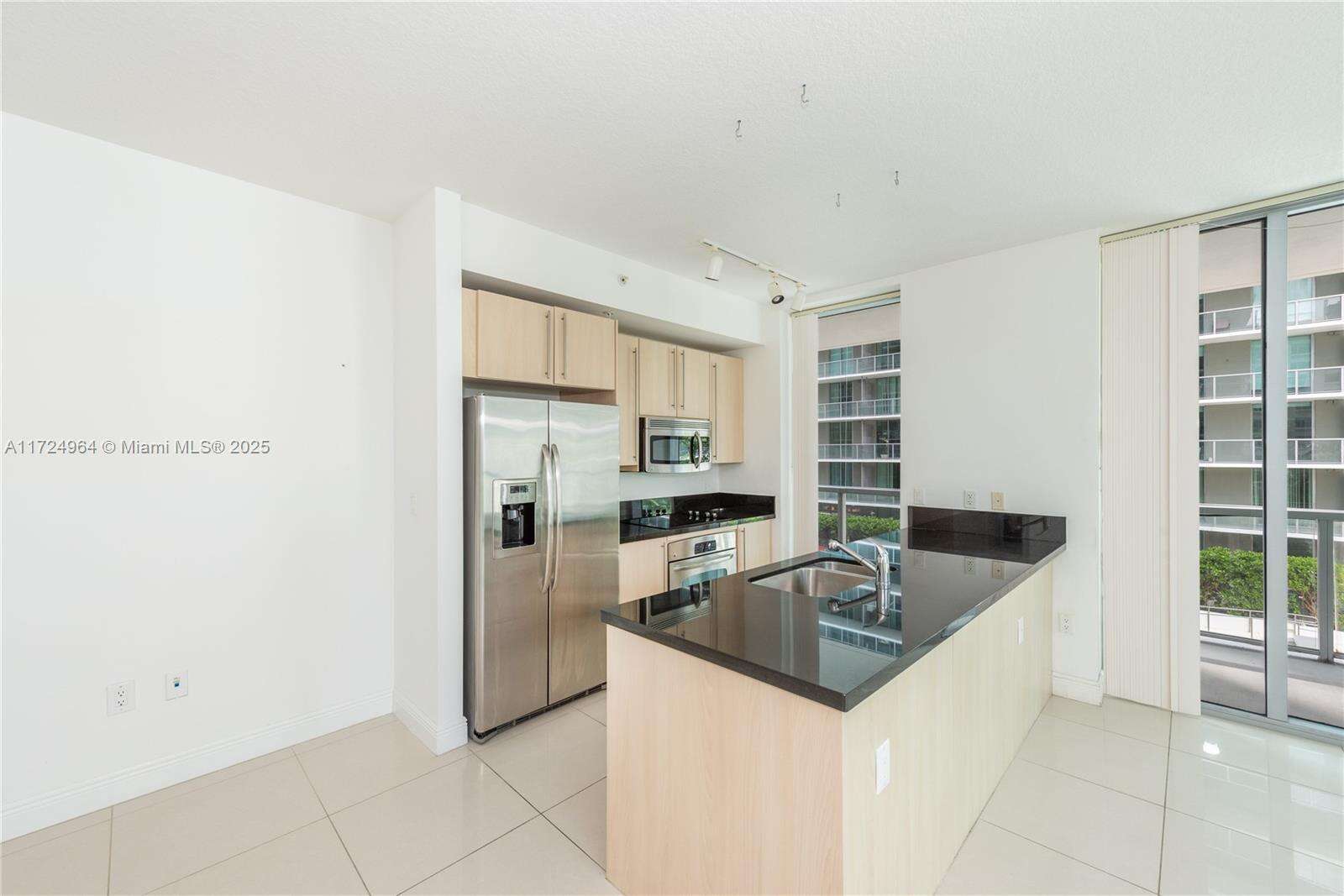 Axis On Brickell at 79 12th St, Miami, FL 33130 - For Sale photo 4