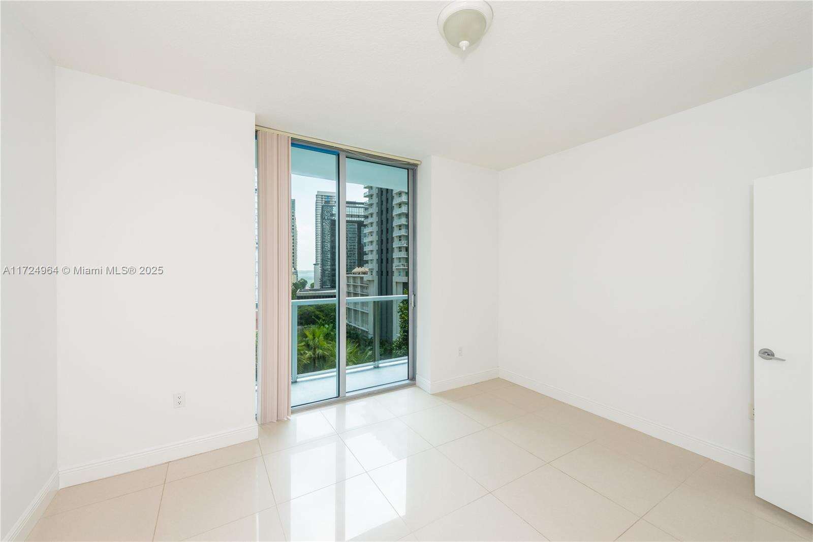 Axis On Brickell at 79 12th St, Miami, FL 33130 - For Sale photo 9
