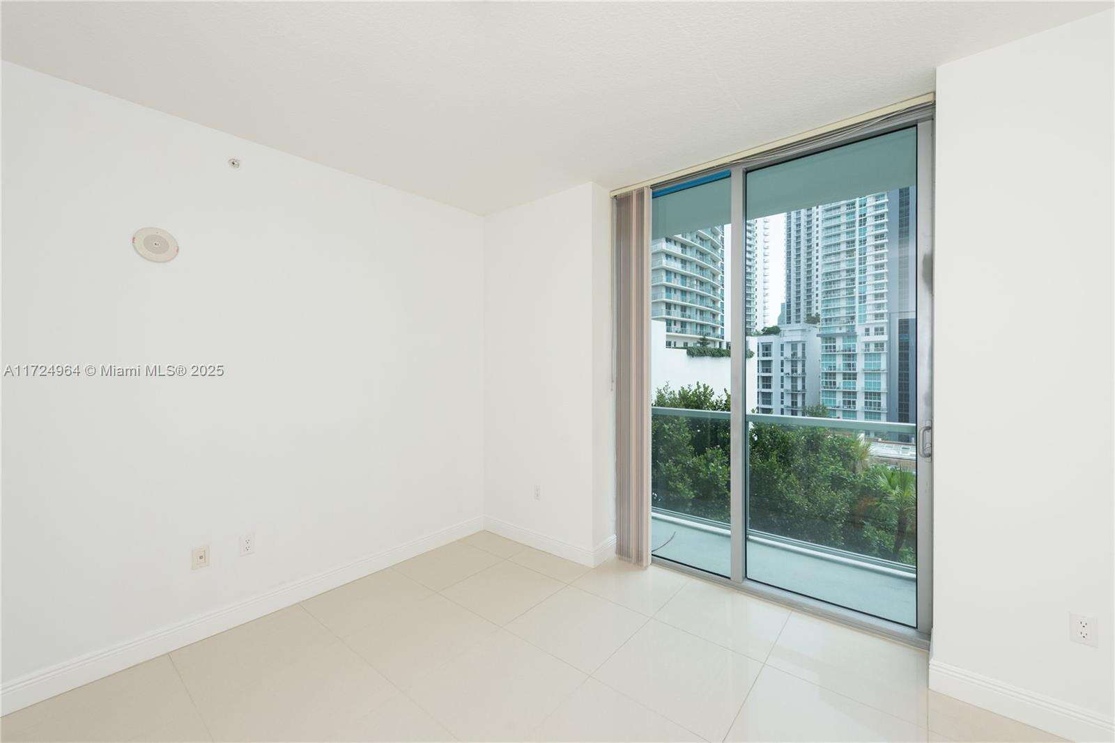 Axis On Brickell at 79 12th St, Miami, FL 33130 - For Sale photo 10