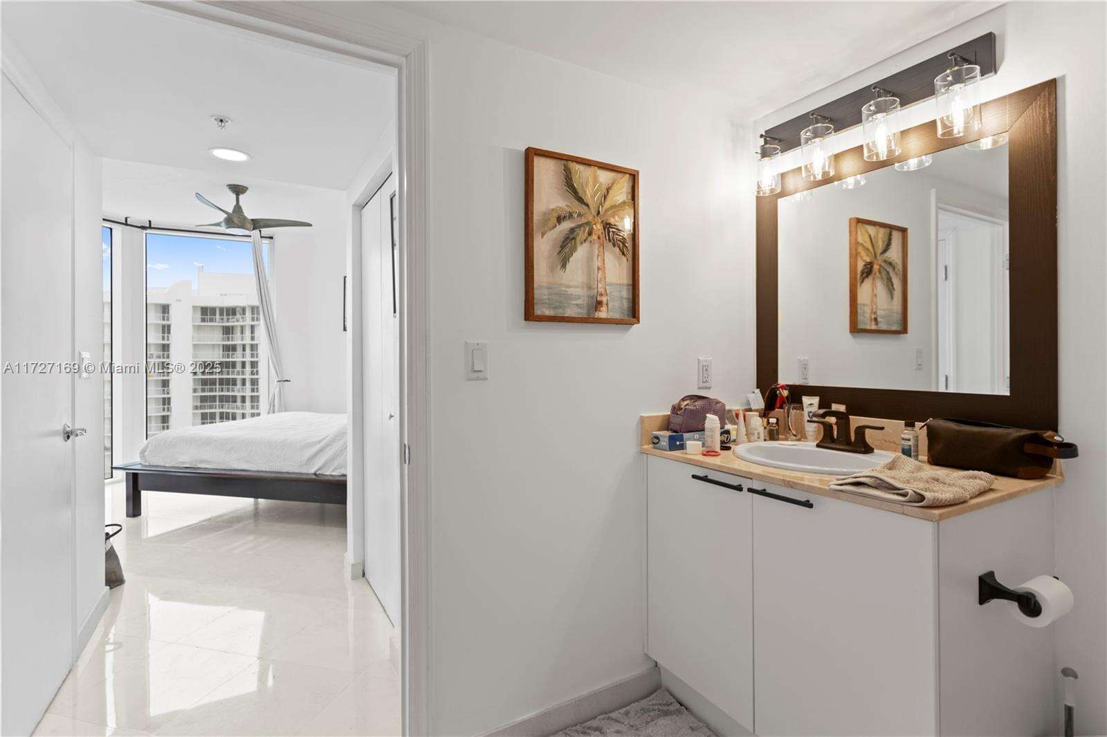 La Perla at 16699 Collins Ave, Sunny Isles Beach, FL 33160 - For Sale photo 31