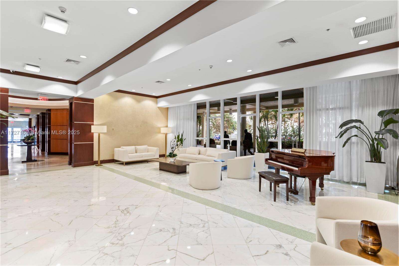 La Perla at 16699 Collins Ave, Sunny Isles Beach, FL 33160 - For Sale photo 33