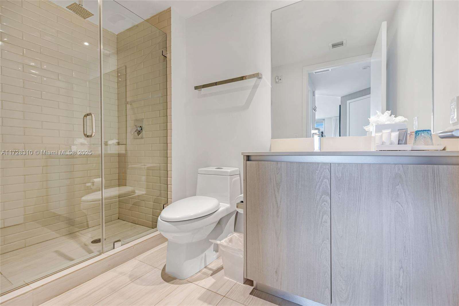 Hyde Beach House at 4010 Ocean Dr, Hollywood, FL 33019 - For Sale photo 20