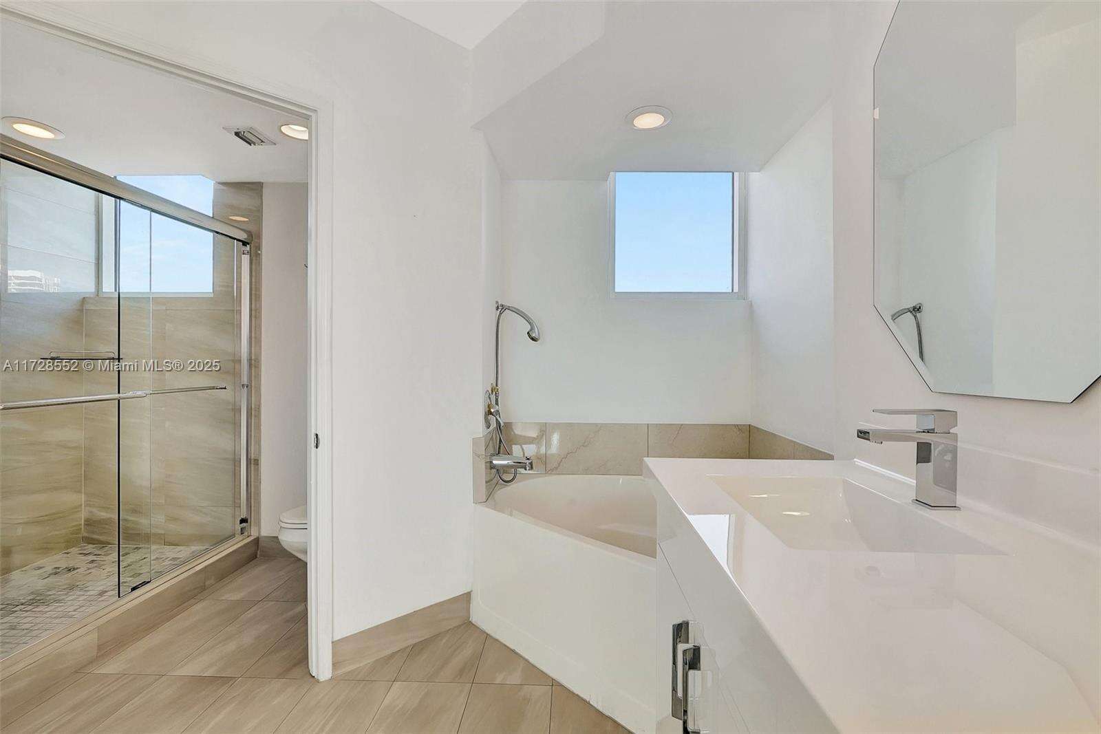 Hidden Bay at 3370 Hidden Bay Dr, Aventura, FL 33180 - For Sale photo 19