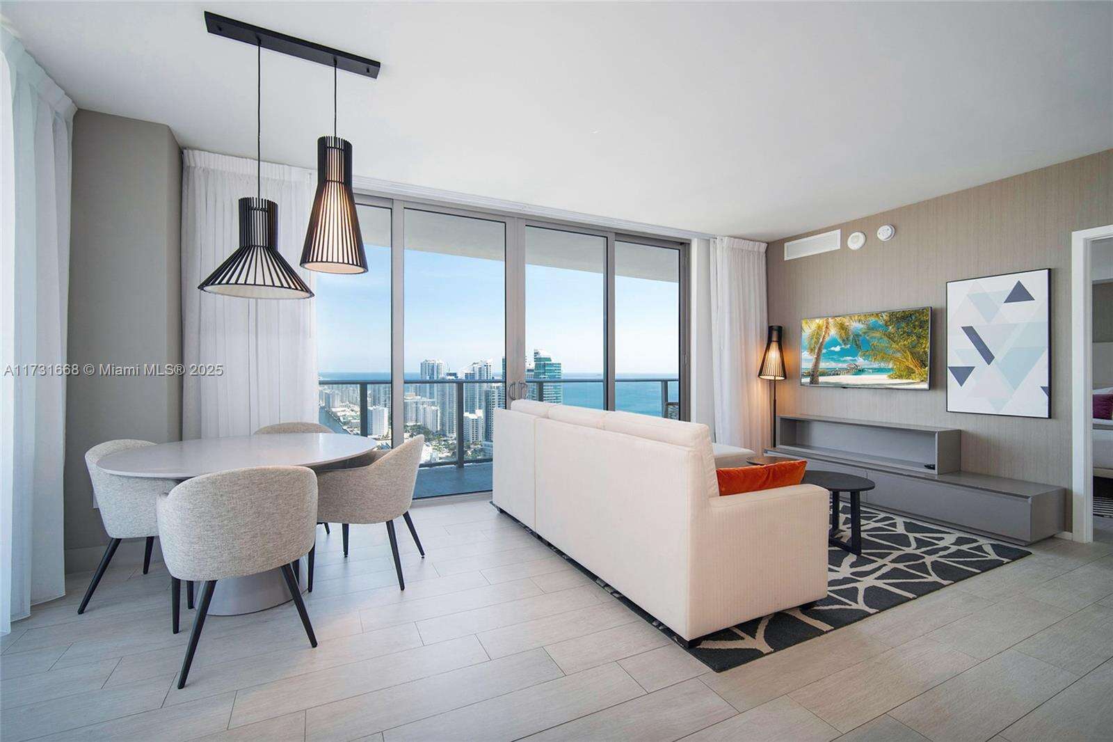 Hyde Beach House at 4010 Ocean Dr, Hollywood, FL 33019 - For Sale photo 4