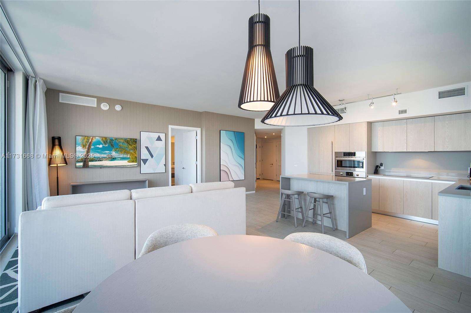 Hyde Beach House at 4010 Ocean Dr, Hollywood, FL 33019 - For Sale photo 5