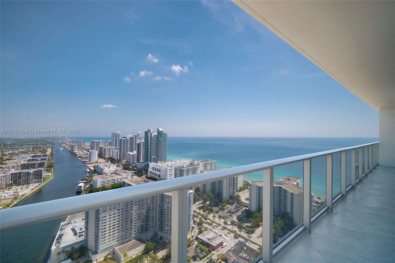 Hyde Beach House at 4010 Ocean Dr, Hollywood, FL 33019 - For Sale photo 9