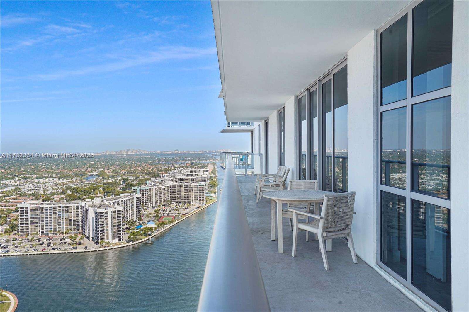 Hyde Beach House at 4010 Ocean Dr, Hollywood, FL 33019 - For Sale photo 1