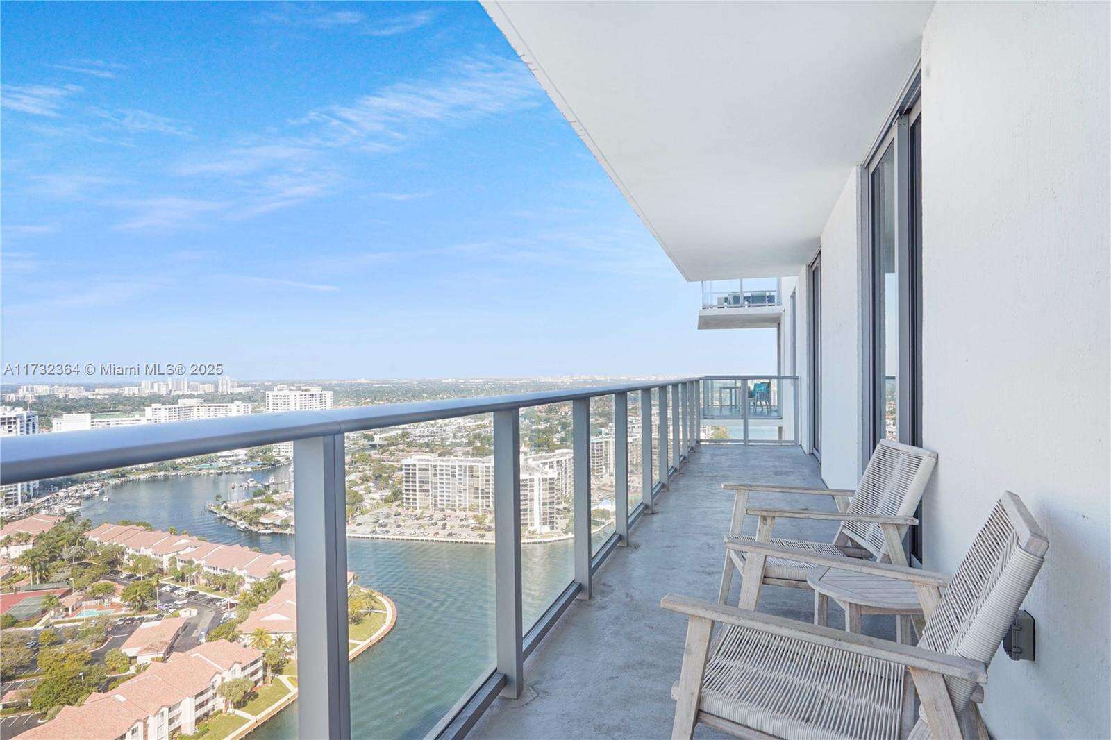 Hyde Beach House at 4010 Ocean Dr, Hollywood, FL 33019 - For Sale photo 11