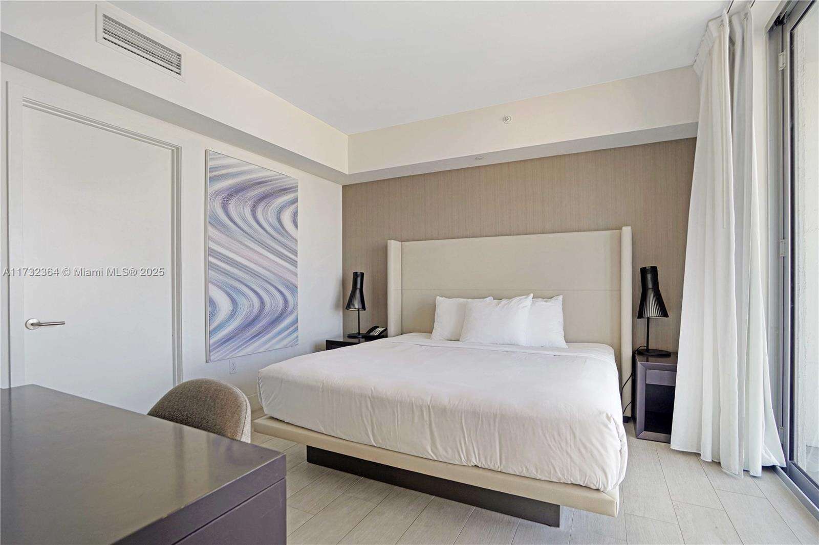 Hyde Beach House at 4010 Ocean Dr, Hollywood, FL 33019 - For Sale photo 18