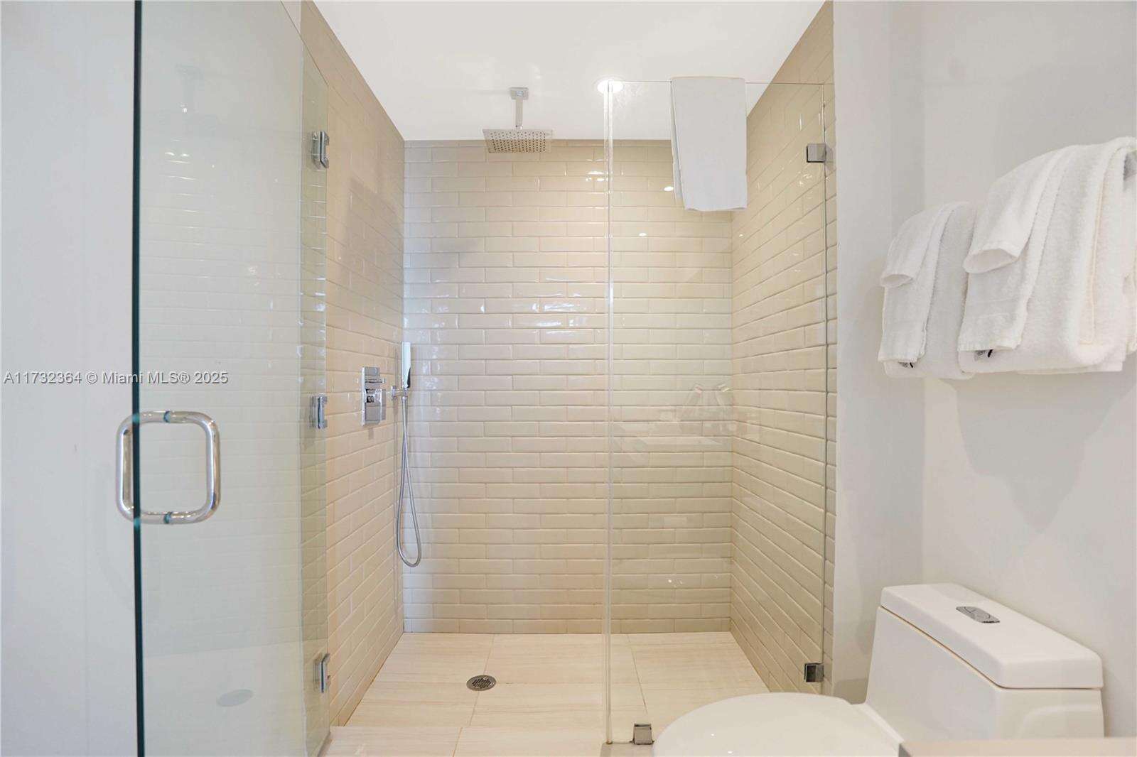 Hyde Beach House at 4010 Ocean Dr, Hollywood, FL 33019 - For Sale photo 23