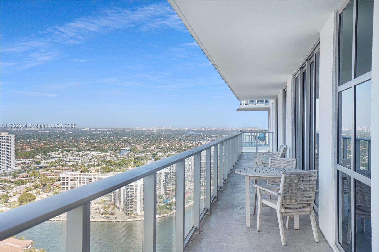 Hyde Beach House at 4010 Ocean Dr, Hollywood, FL 33019 - For Sale photo 28