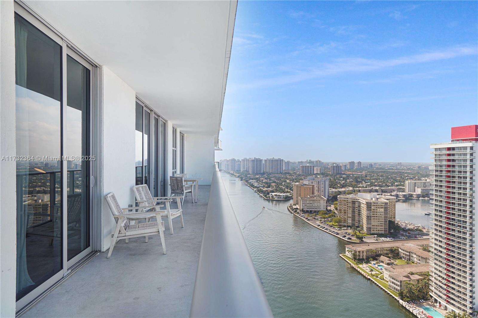 Hyde Beach House at 4010 Ocean Dr, Hollywood, FL 33019 - For Sale photo 31