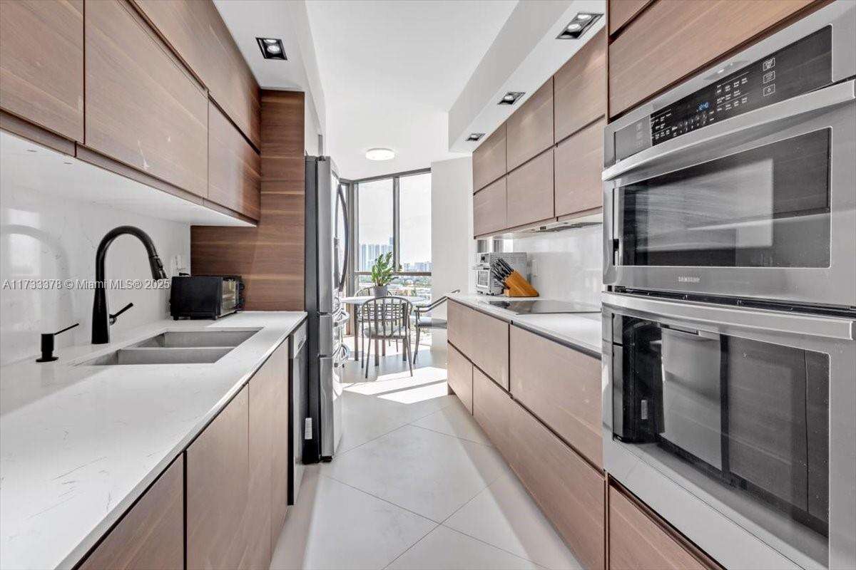1000 Williams Island at 1000 Island Blvd, Aventura, FL 33160 - For Sale photo 11