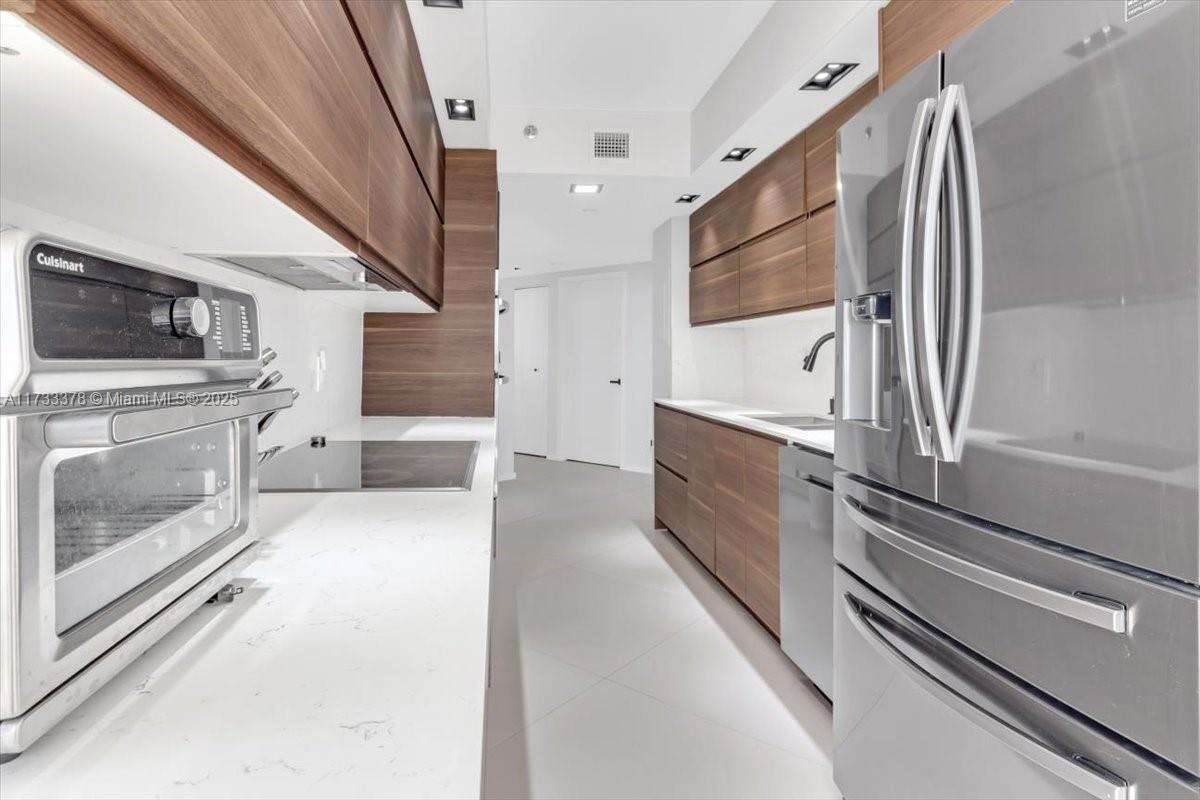 1000 Williams Island at 1000 Island Blvd, Aventura, FL 33160 - For Sale photo 12