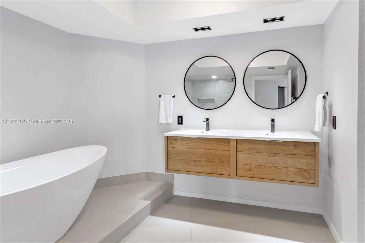 1000 Williams Island at 1000 Island Blvd, Aventura, FL 33160 - For Sale photo 27