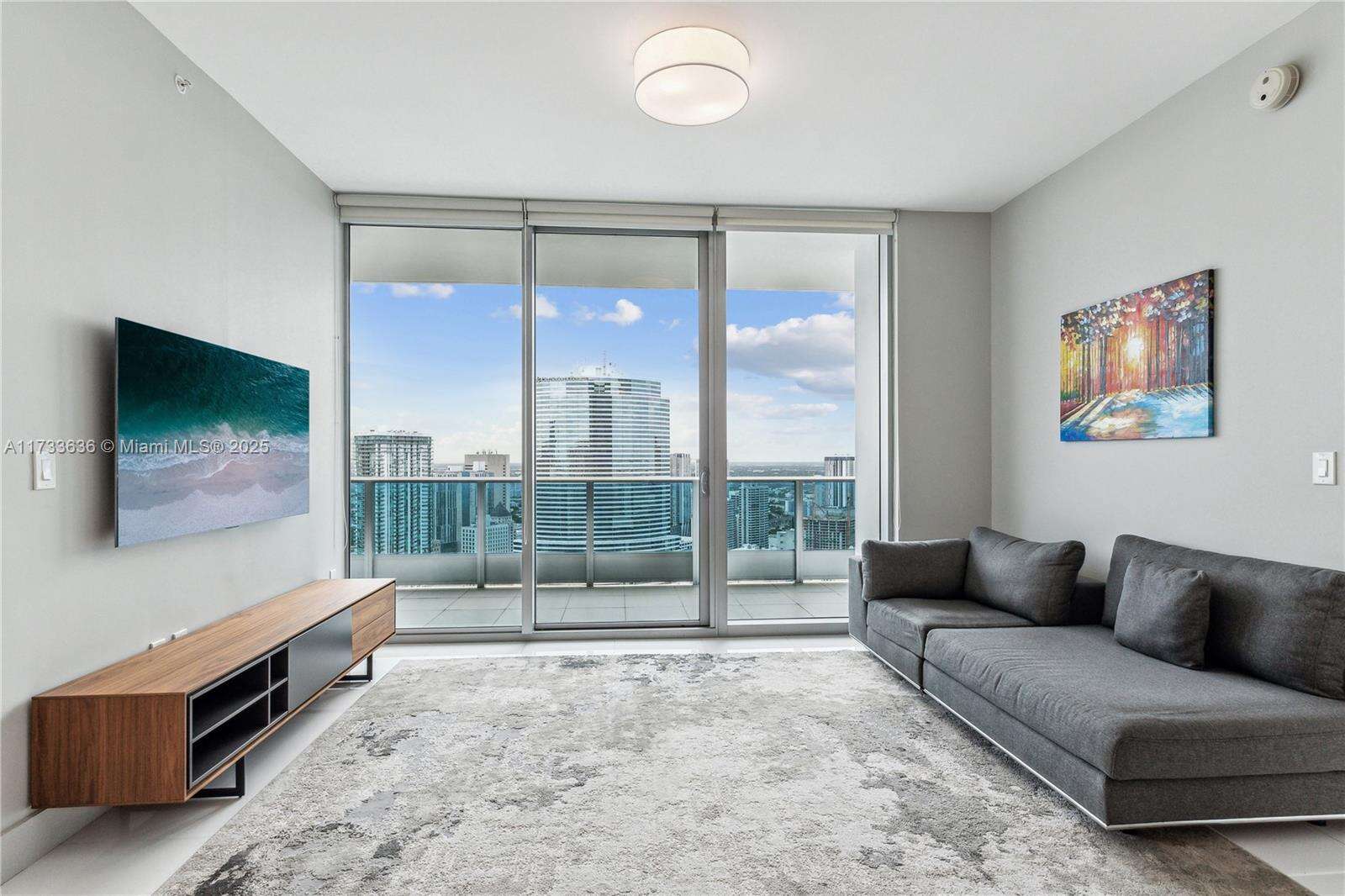 Epic Residences at 200 Biscayne Blvd Way, Miami, FL 33131 - For Sale photo 1