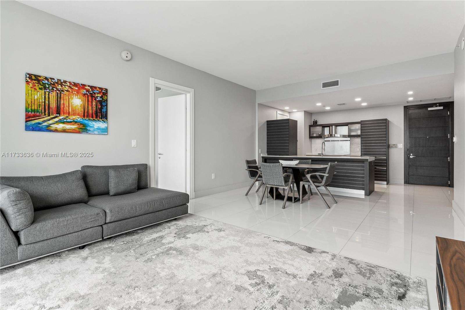 Epic Residences at 200 Biscayne Blvd Way, Miami, FL 33131 - For Sale photo 12