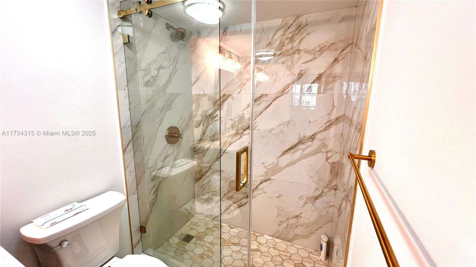 Maison Grande at 6039 Collins Ave, Miami Beach, FL 33140 - For Sale photo 17