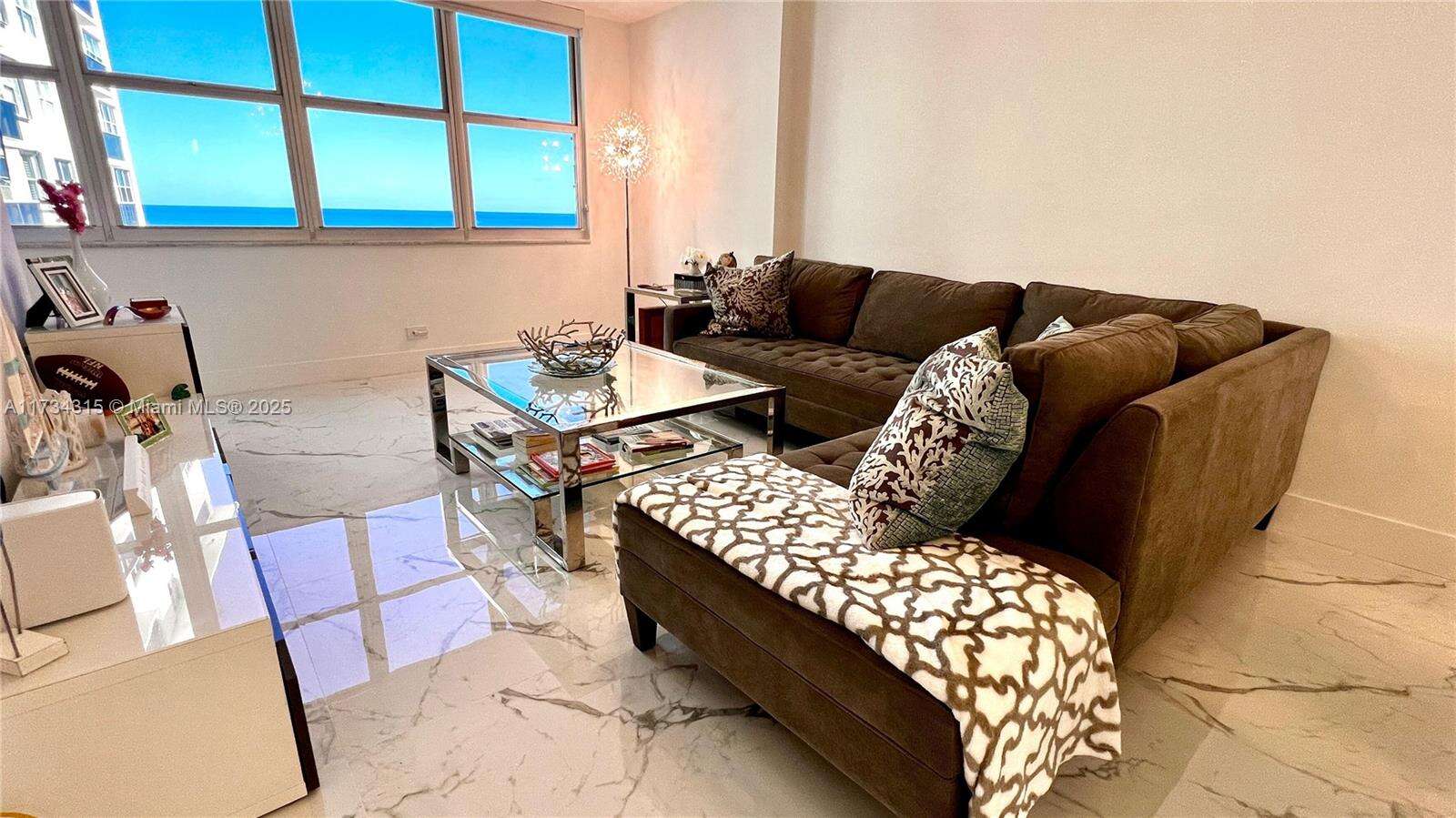 Maison Grande at 6039 Collins Ave, Miami Beach, FL 33140 - For Sale photo 5