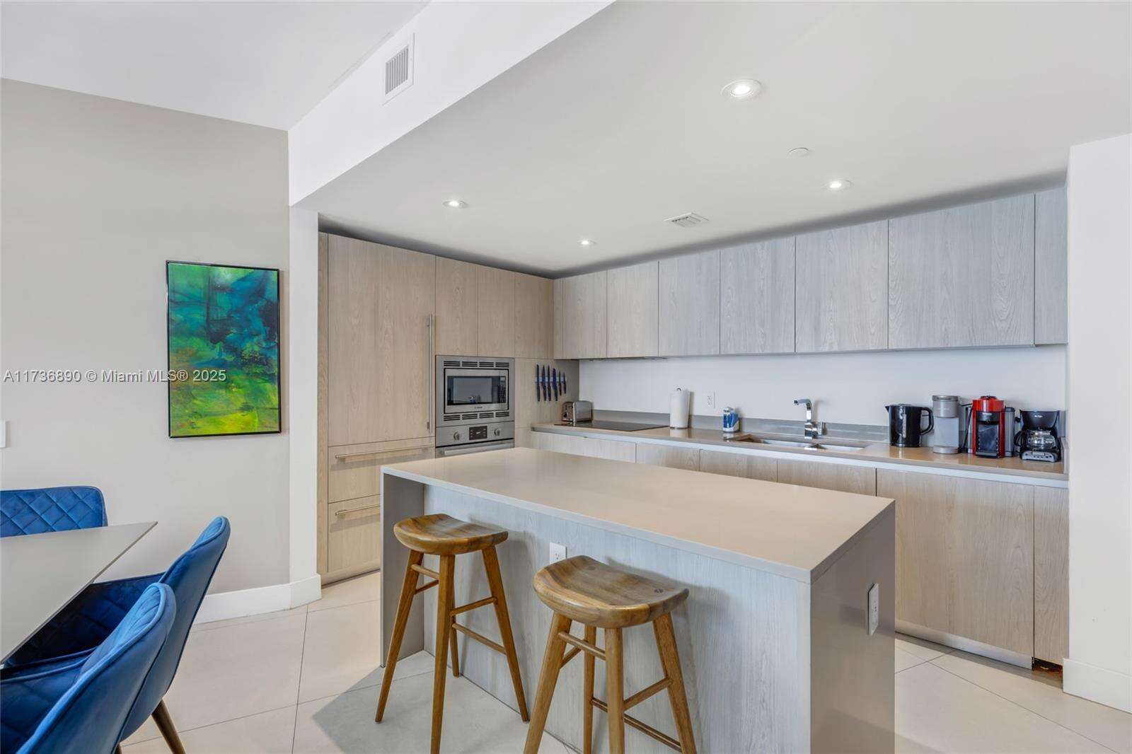 Hyde Resort at 4111 Ocean Dr, Hollywood, FL 33019 - For Sale photo 13