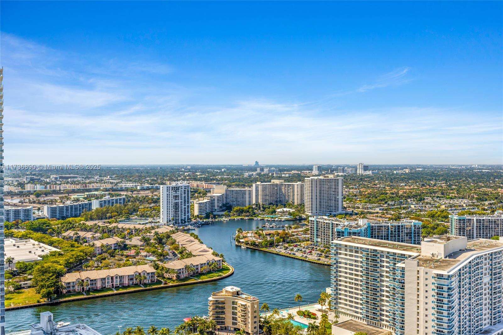 Hyde Resort at 4111 Ocean Dr, Hollywood, FL 33019 - For Sale photo 5