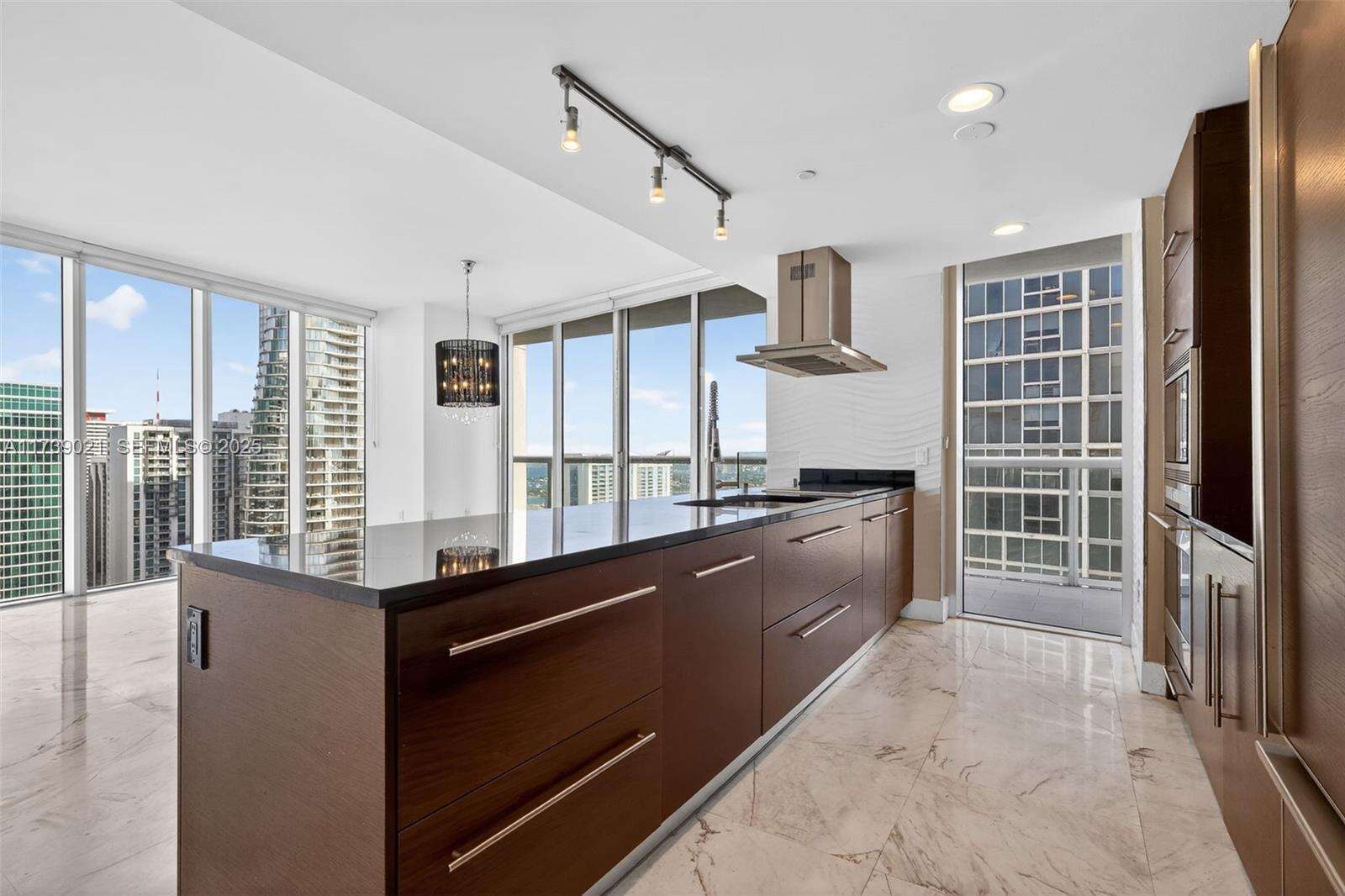 ICON BRICKELL CONDO NO 3 - 485 Brickell Ave, Miami, FL 33131 | Picture 14