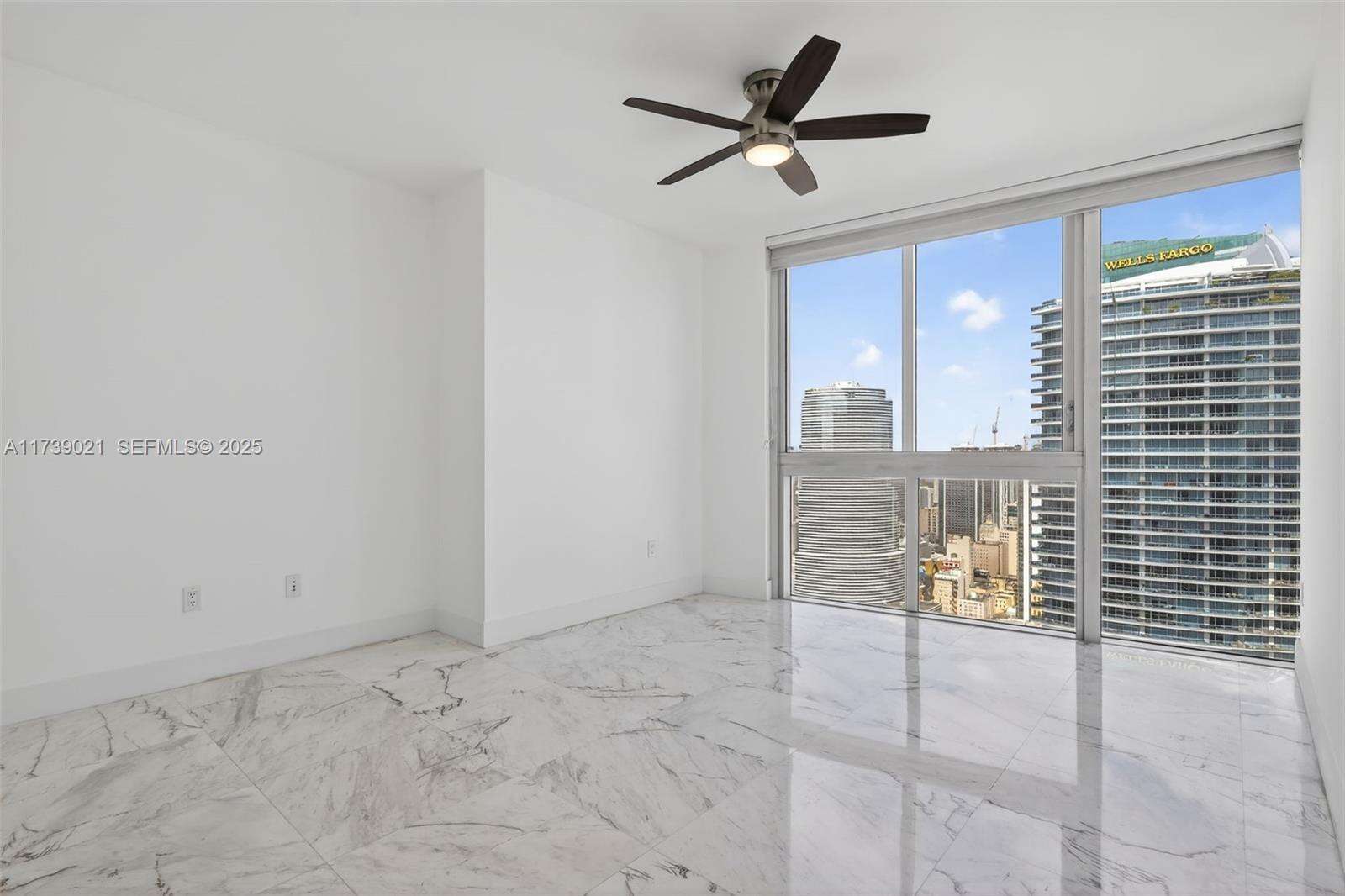 ICON BRICKELL CONDO NO 3 - 485 Brickell Ave, Miami, FL 33131 | Picture 18
