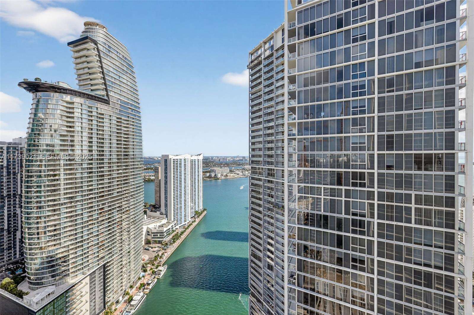 ICON BRICKELL CONDO NO 3 - 485 Brickell Ave, Miami, FL 33131 | Picture 28