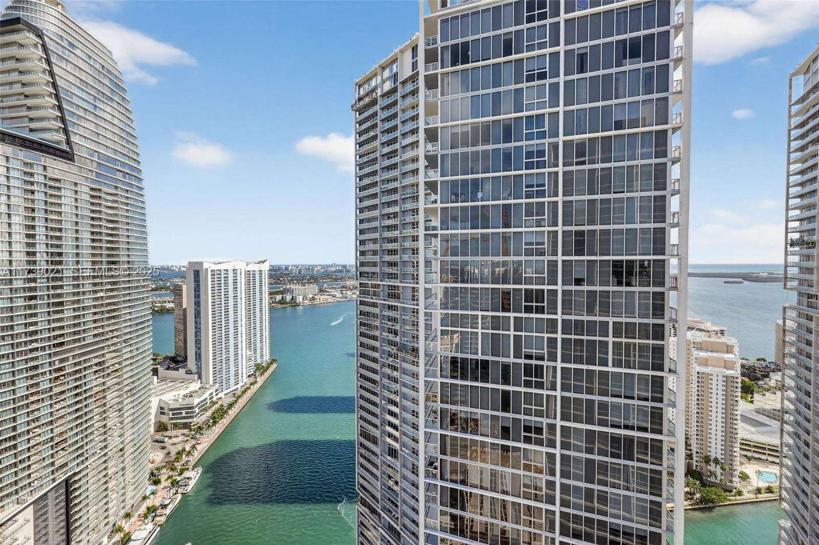 ICON BRICKELL CONDO NO 3 - 485 Brickell Ave, Miami, FL 33131 | Picture 29