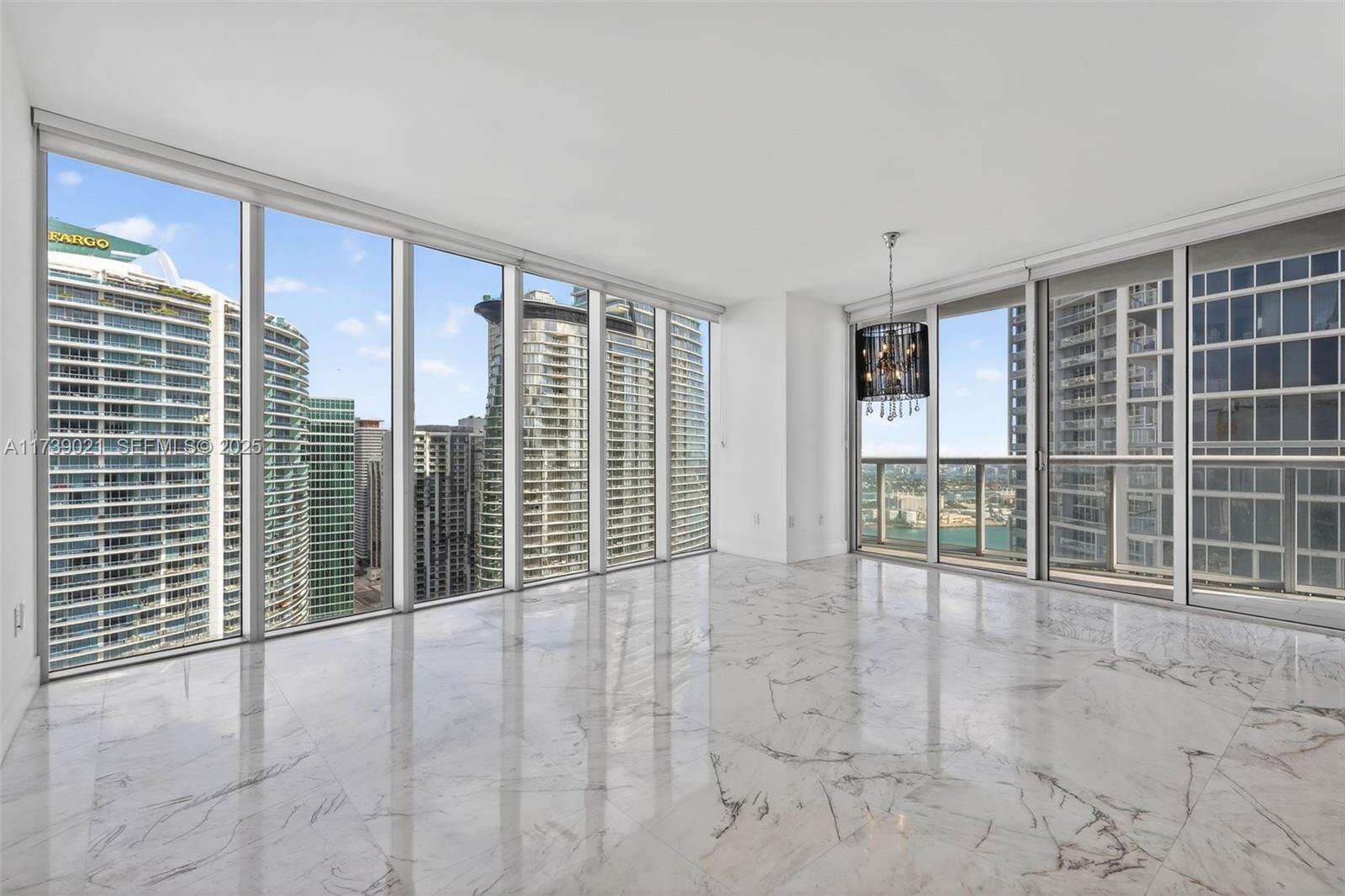 ICON BRICKELL CONDO NO 3 - 485 Brickell Ave, Miami, FL 33131 | Picture 10