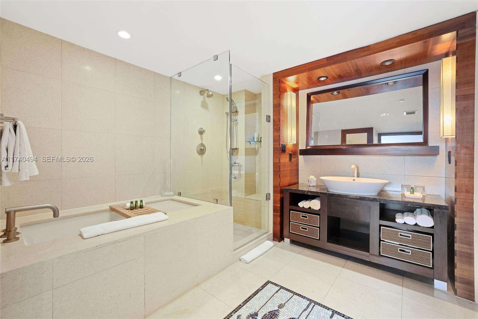 Central Carillon at 6801 Collins Ave, Miami Beach, FL 33141 - For Sale photo 6