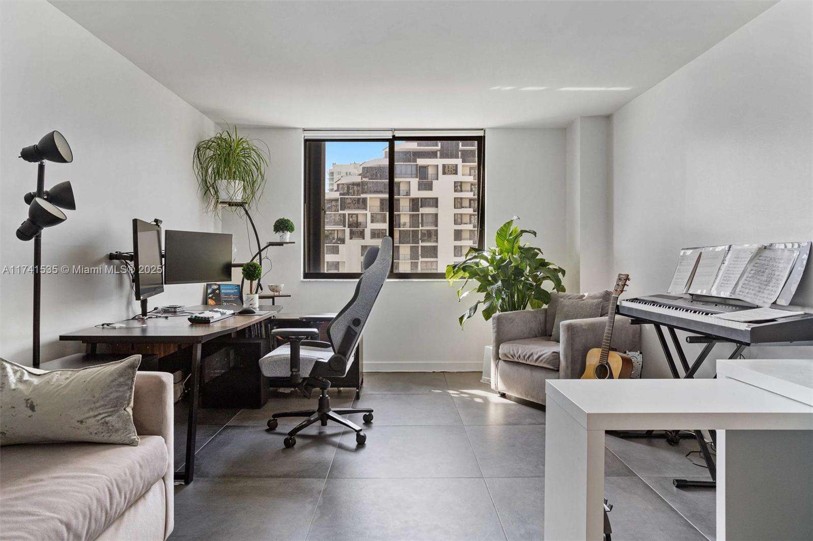 Brickell Key 2 at 540 Brickell Key Dr, Miami, FL 33131 - For Sale photo 27