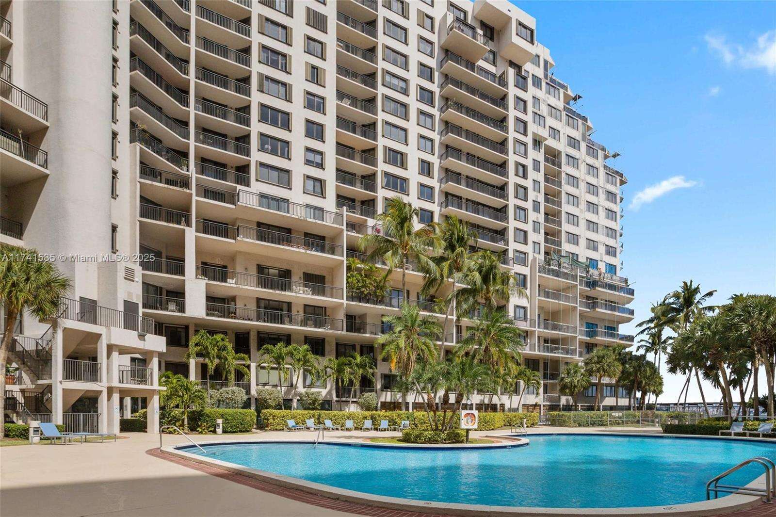 Brickell Key 2 at 540 Brickell Key Dr, Miami, FL 33131 - For Sale photo 30