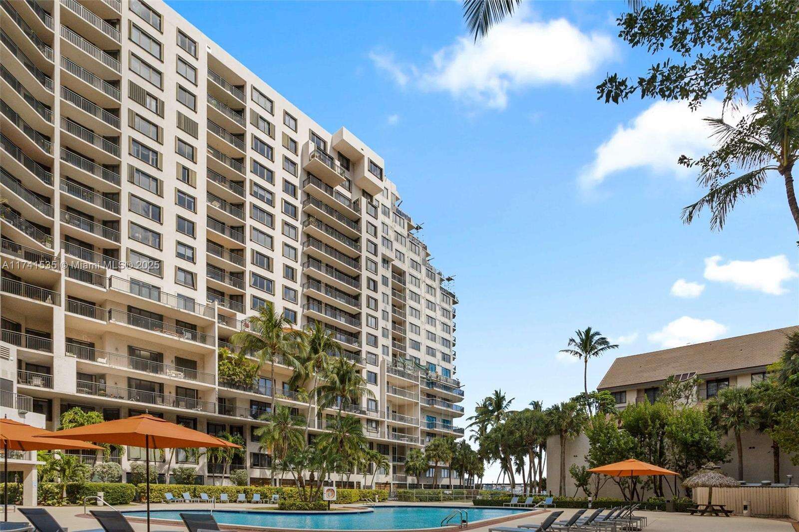 Brickell Key 2 at 540 Brickell Key Dr, Miami, FL 33131 - For Sale photo 31