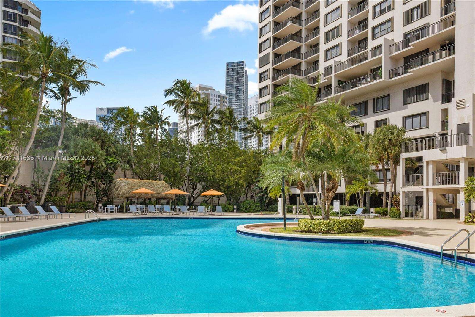 Brickell Key 2 at 540 Brickell Key Dr, Miami, FL 33131 - For Sale photo 33