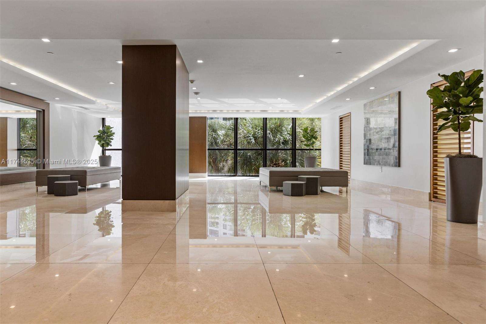 Brickell Key 2 at 540 Brickell Key Dr, Miami, FL 33131 - For Sale photo 36
