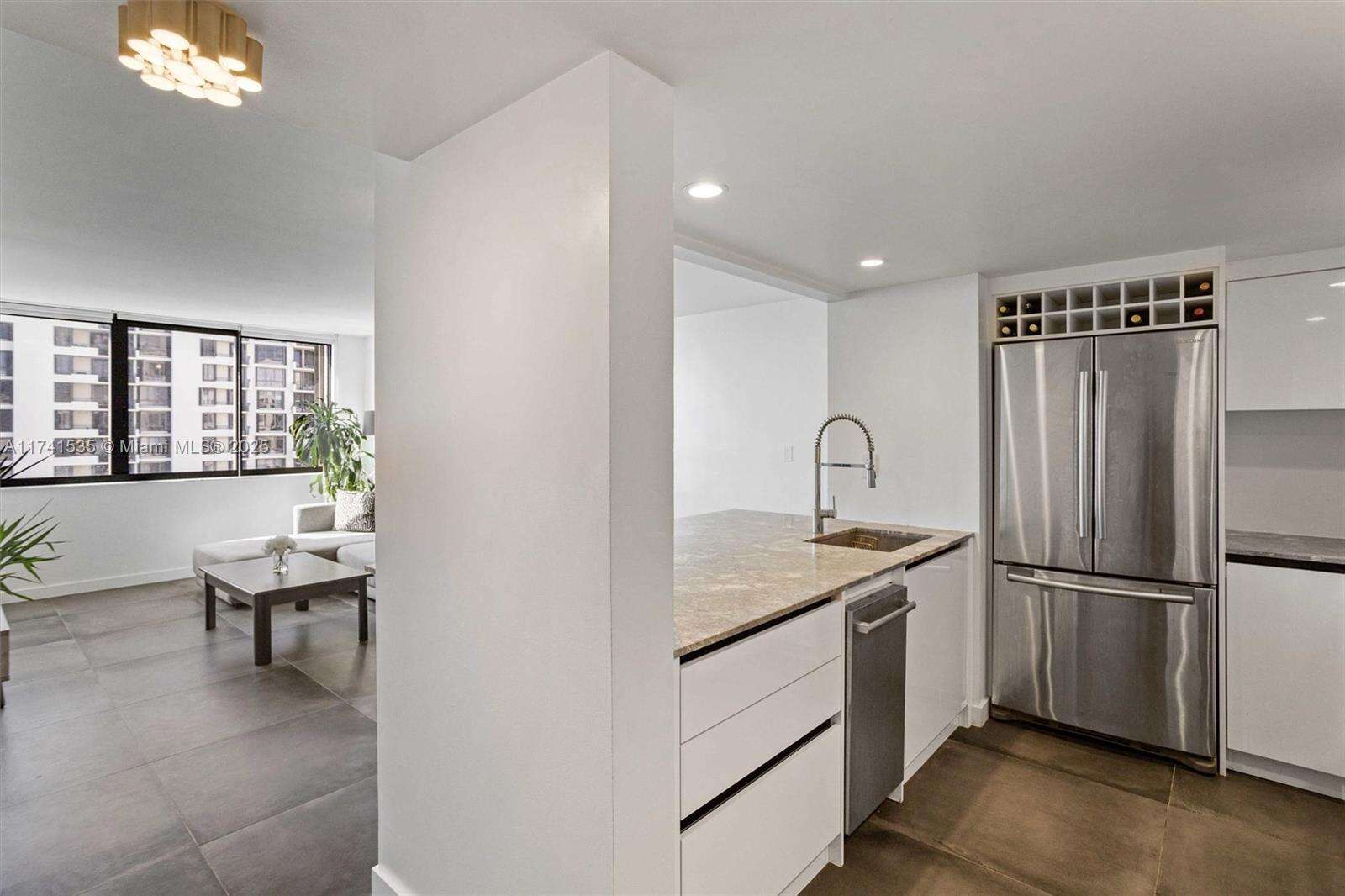 Brickell Key 2 at 540 Brickell Key Dr, Miami, FL 33131 - For Sale photo 5